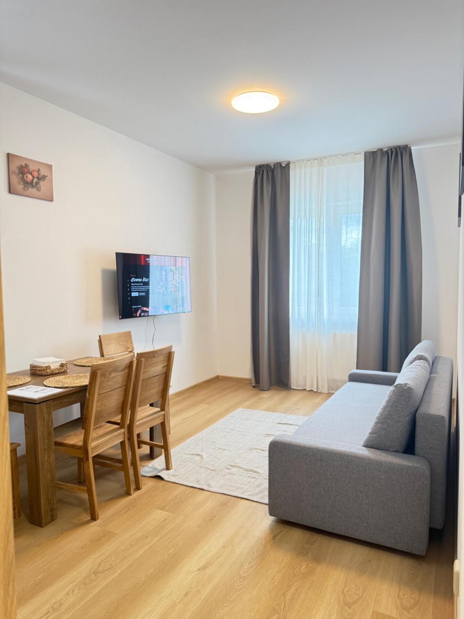 Riverside Apartment Praha Exteriör bild