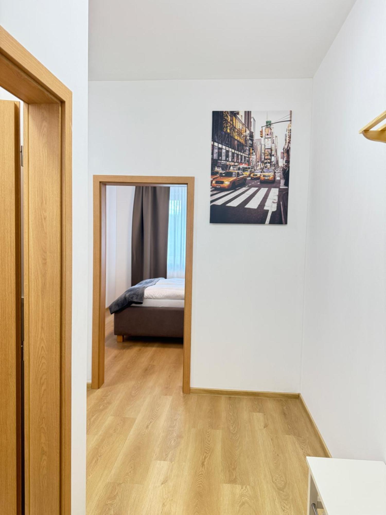 Riverside Apartment Praha Exteriör bild
