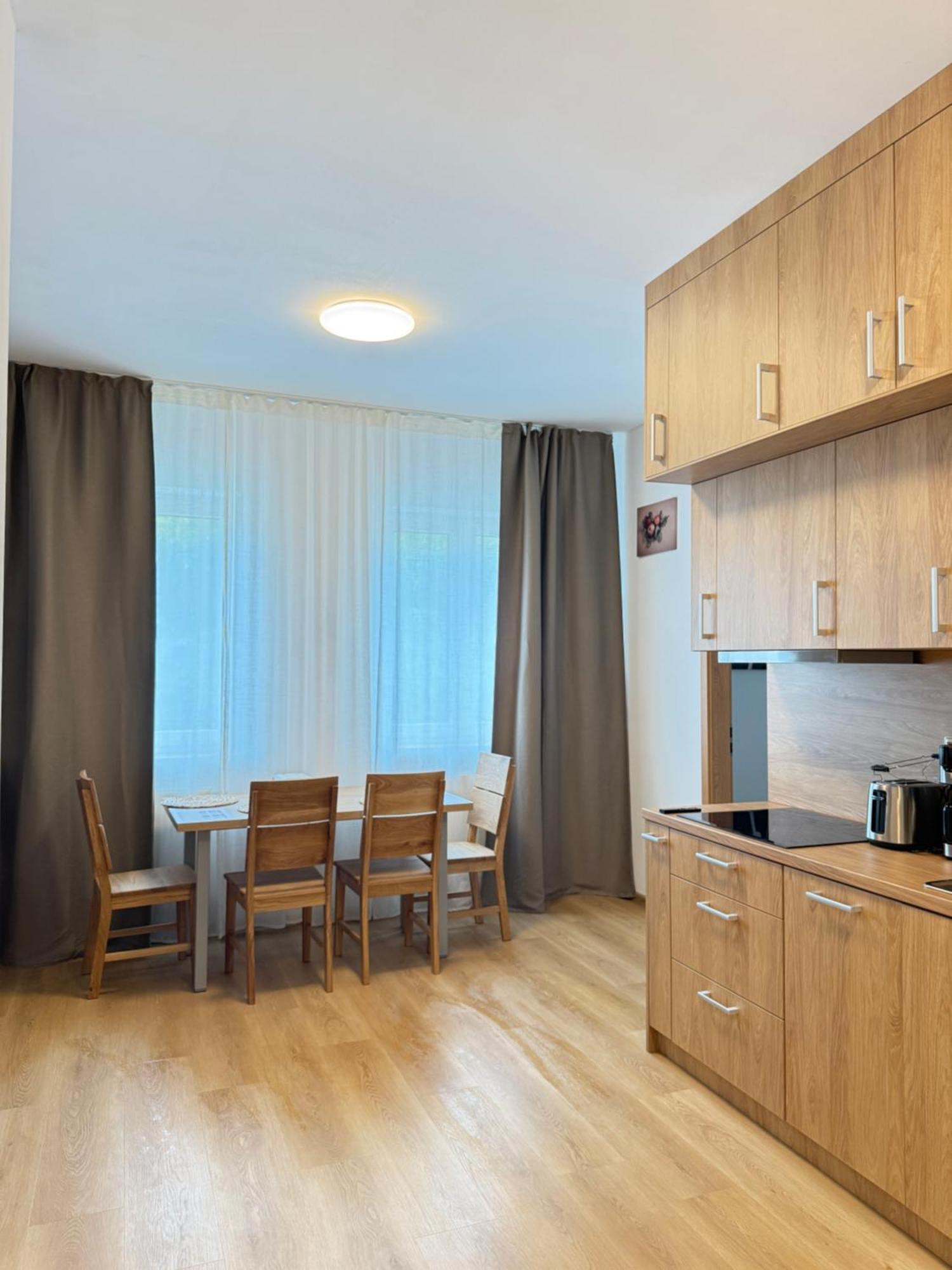 Riverside Apartment Praha Exteriör bild