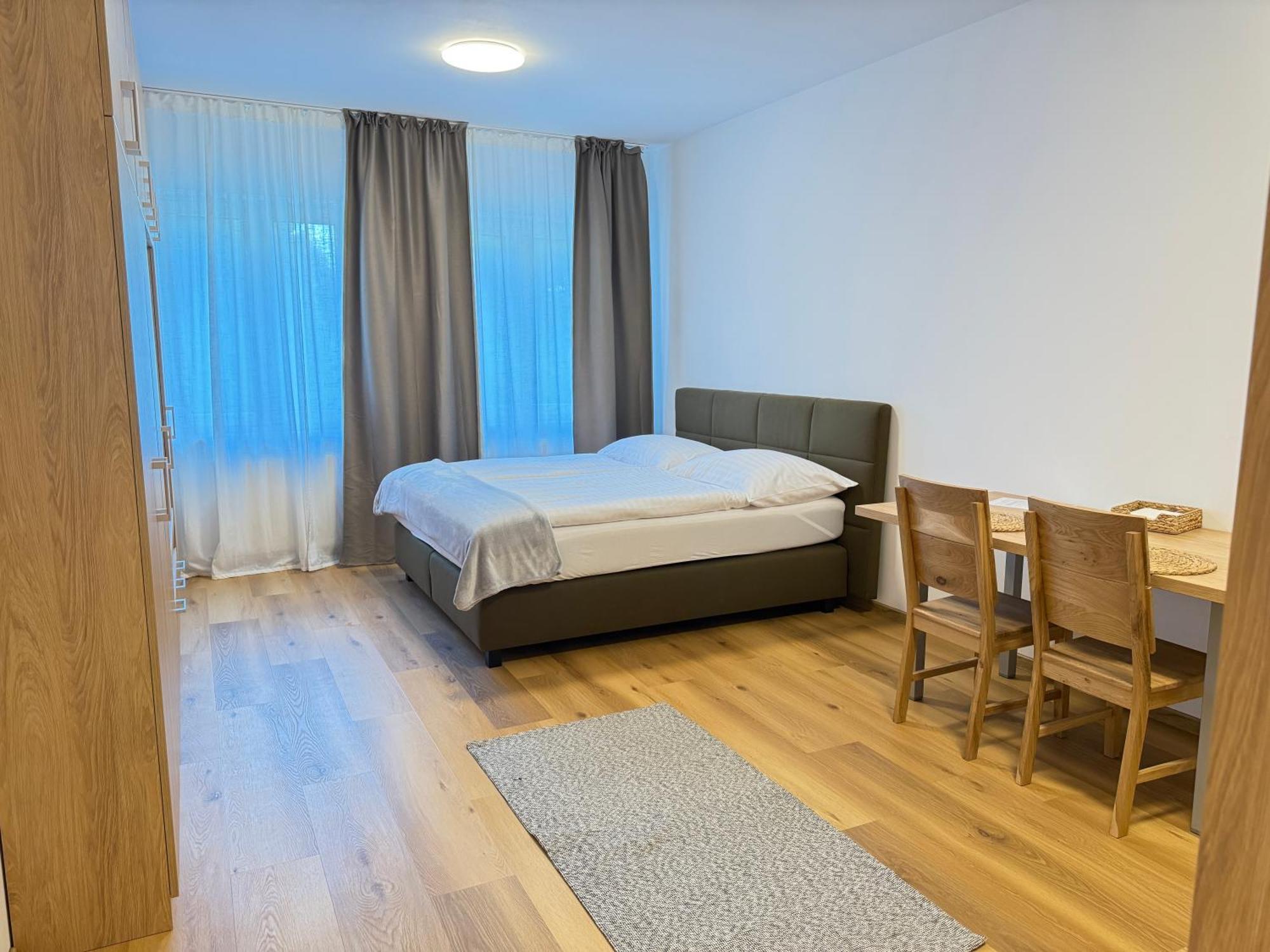 Riverside Apartment Praha Exteriör bild